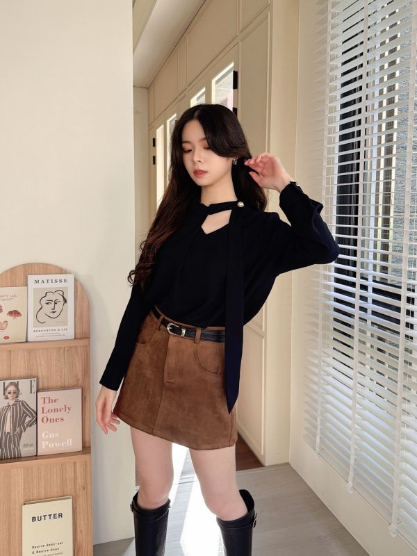 WQA48 簡約珍珠領結雪紡衫 