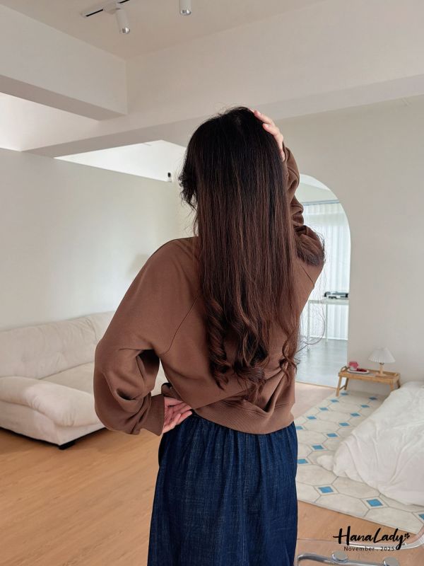 WJA24 立體毛呢字母大學T 