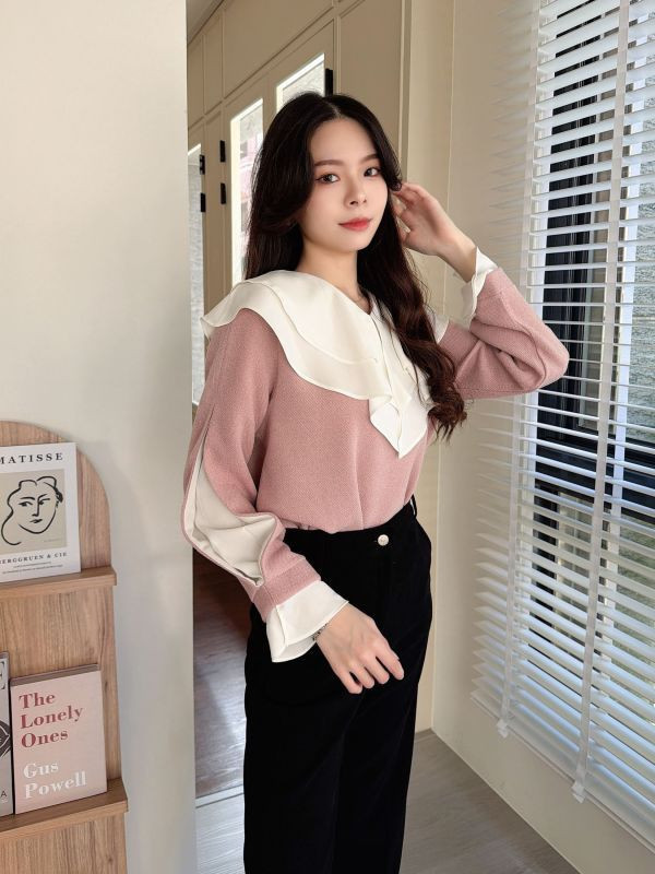 WQA53 波浪三角層刺領針織上衣 