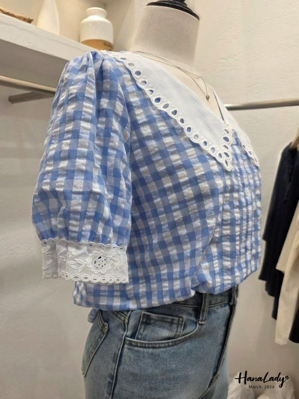 LSA23 刺繡雕花格紋上衣 