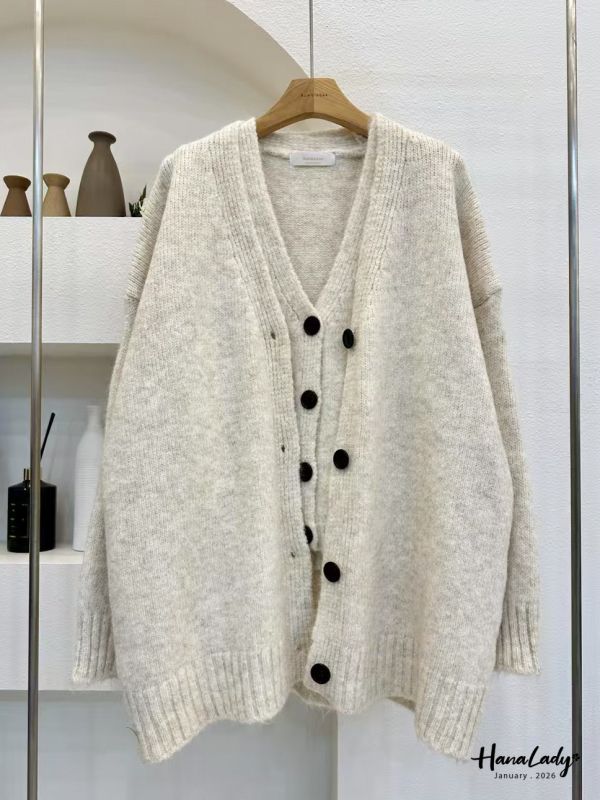 LEA55 兩件式簡約系排釦針織上衣 