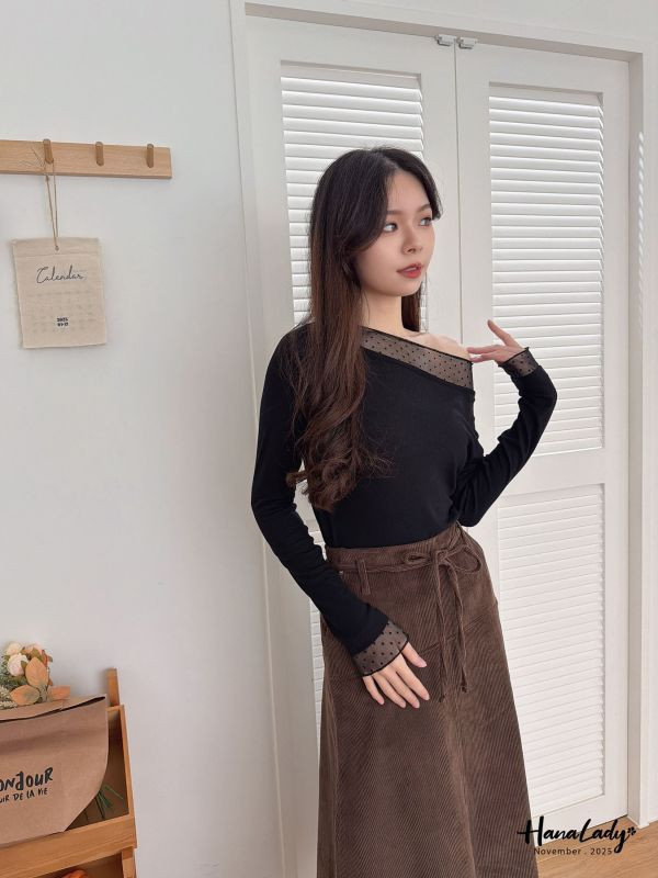 WJA89 點點紗針織寬領上衣 