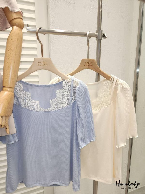LLA30 舒服軟針織蕾絲領上衣 