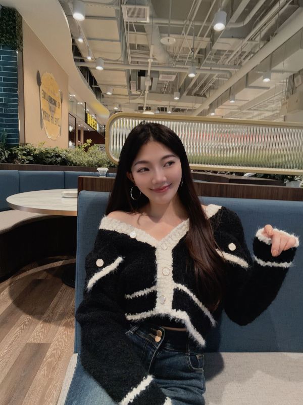 WQB73 小香風線條嫩Q針織上衣 