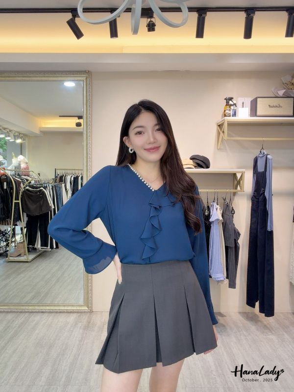 WTA37 釘珠波浪領雪紡上衣 