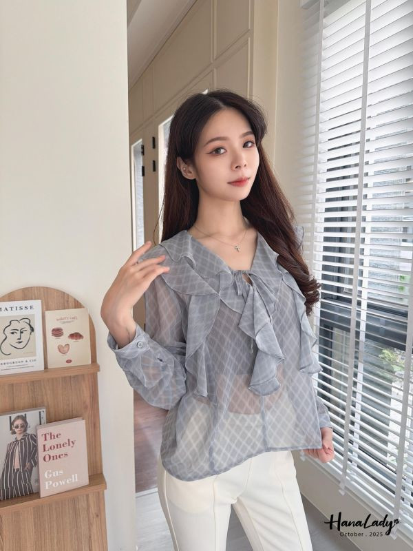 WTA73 格紋波浪V領綁帶雪紡衫 