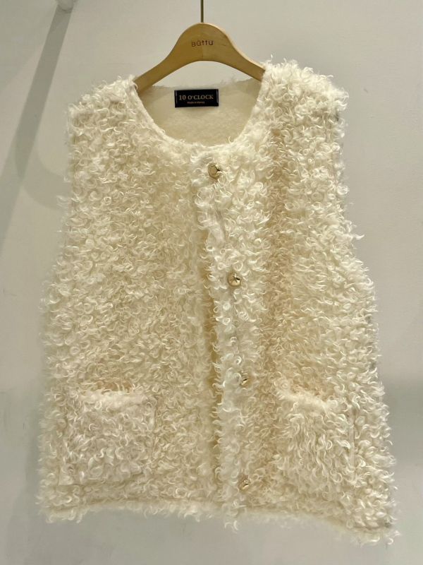 LEA44 泰迪熊Q毛金釦背心 