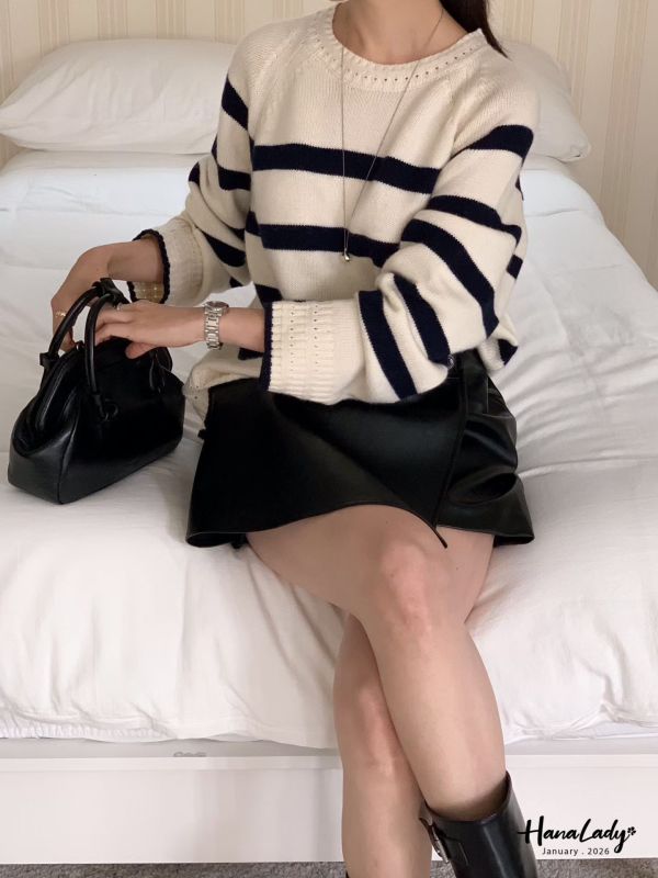 LEA25 坑條滾邊針織上衣 