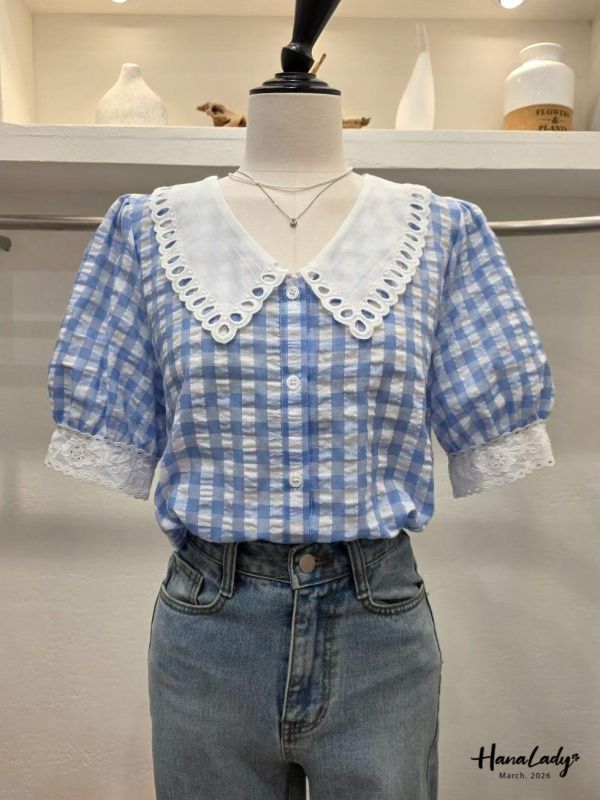 LSA23 刺繡雕花格紋上衣 