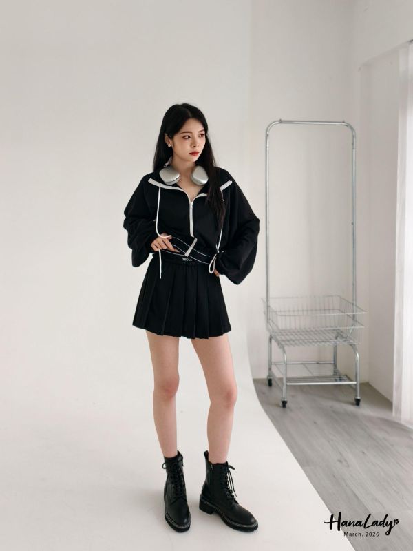 LSA04 率性拉鍊設計運動風外 