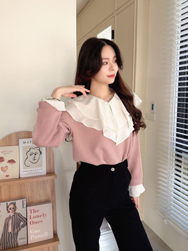 WQA53 波浪三角層刺領針織上衣 