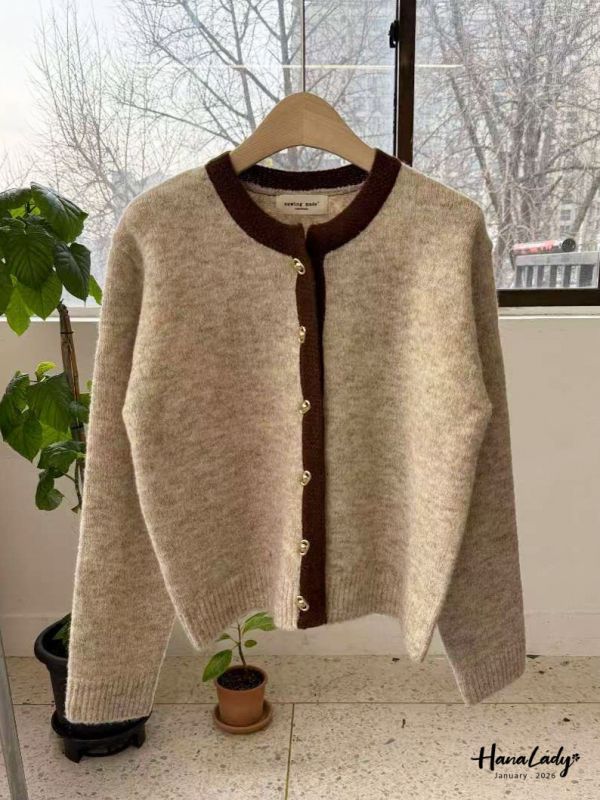 LEA12 配色領造型金釦上衣 