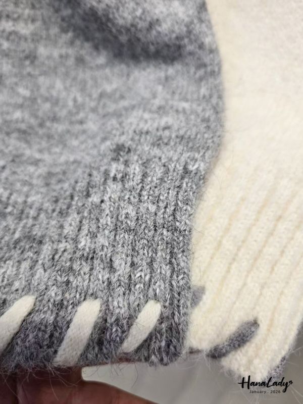 LEA20 彩色絨布釦穿繩邊針織上衣 