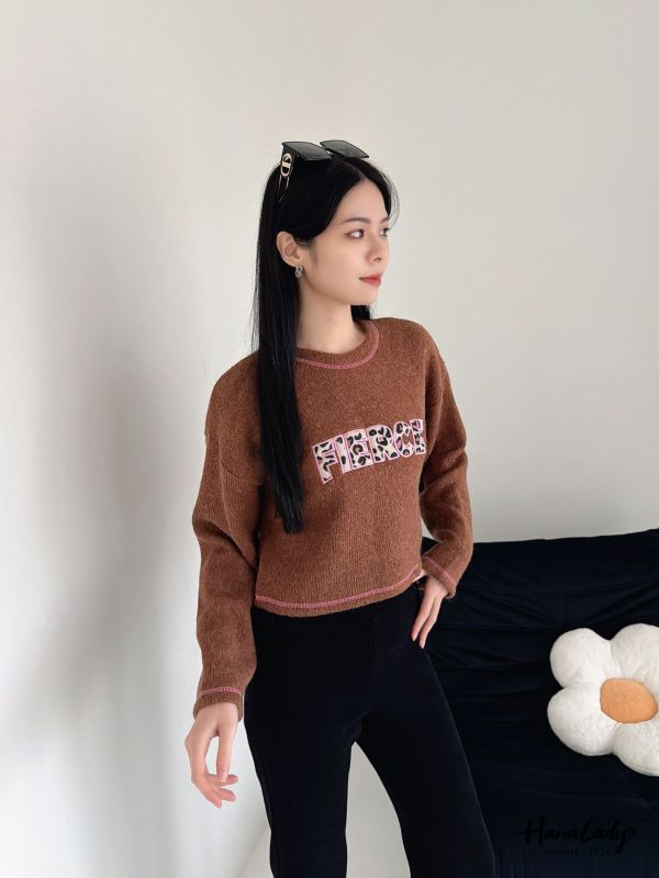 LEA14 絨布豹紋刺繡邊針織上衣 