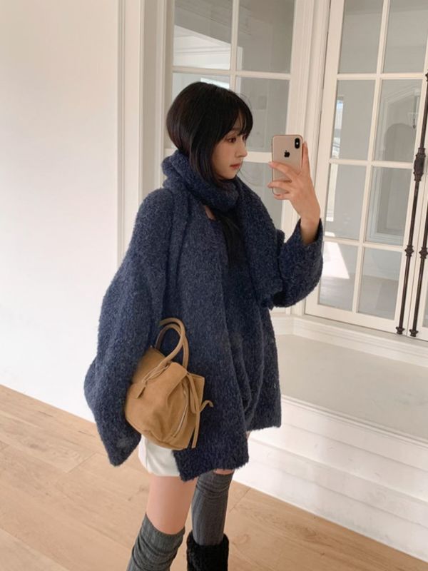 WQA82 附圍巾V領長版針織上衣 