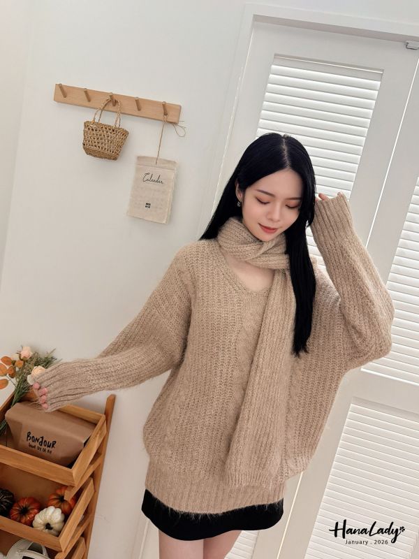 LEA32 麻花V領羊毛上衣附圍巾 