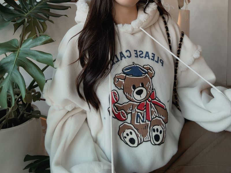 WQB61 超可愛毛球滾邊熊熊帽T 