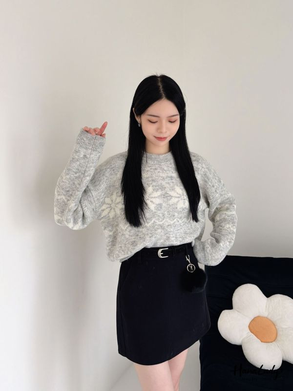 LEA93 冬季混線雪花針織上衣 