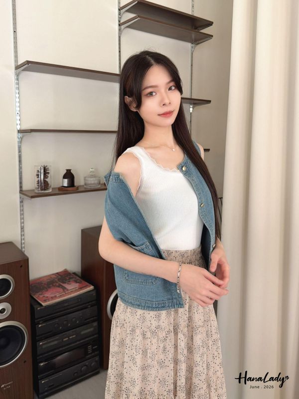 LLA05 蕾絲涼感坑條針織背心 