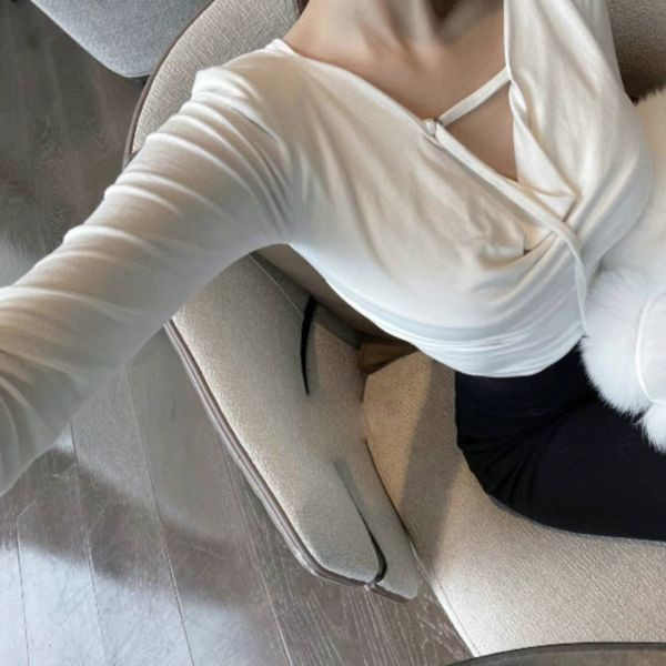 WEA55 小性感釦帶領柔軟棉質上衣 