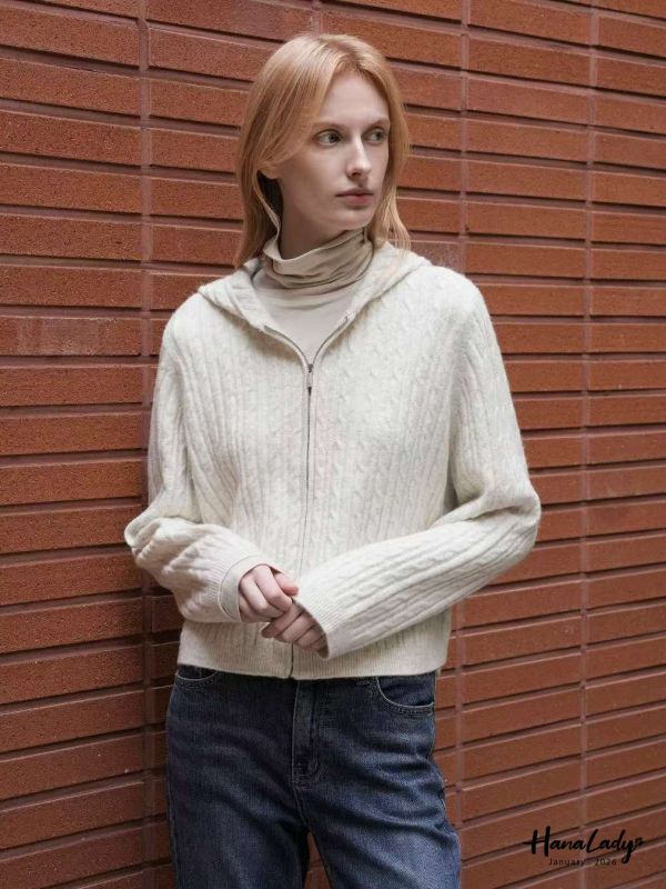 LEA64 超嫩Q麻花連帽針織拉鍊外 