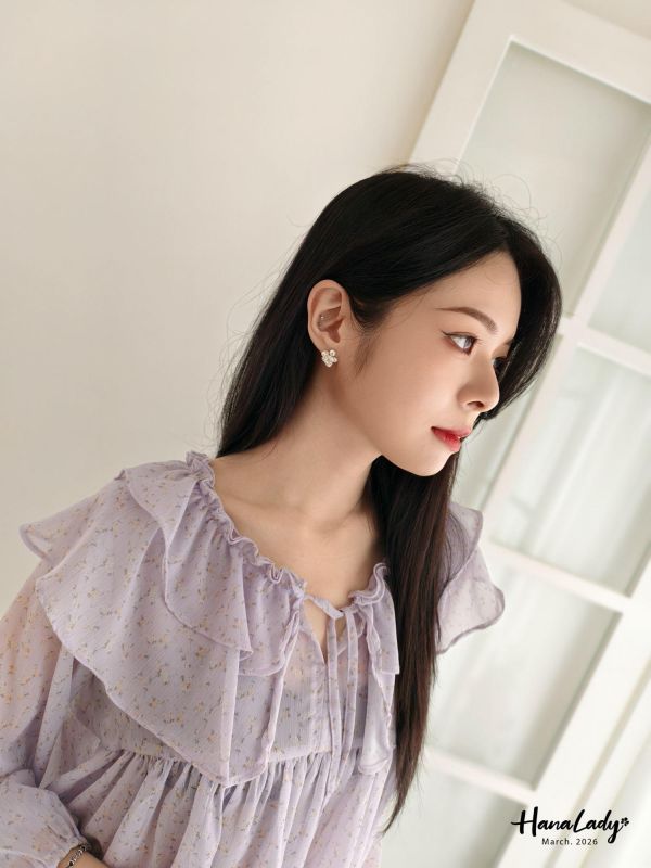 LSA68 精緻珍珠花花銀針耳環 