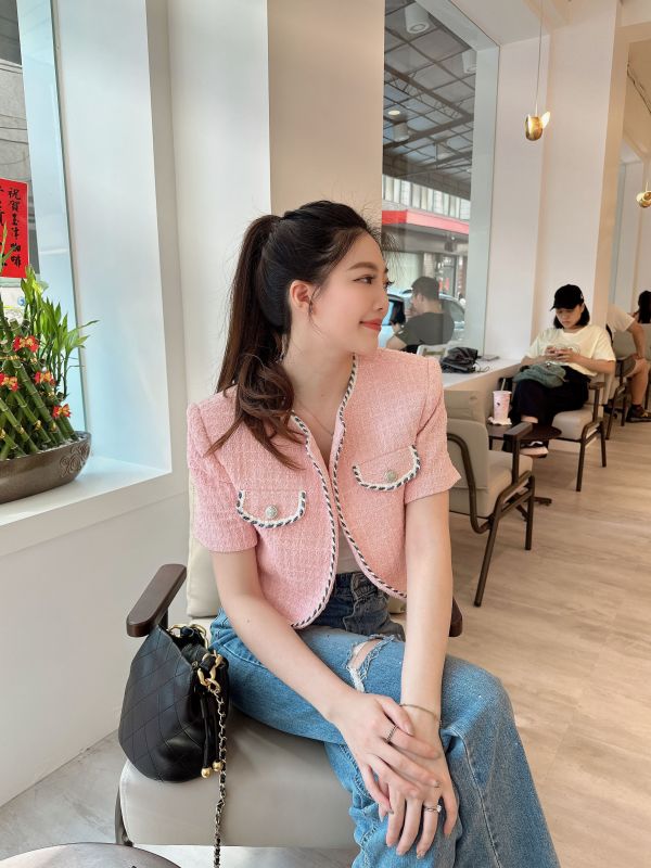 FWB09假口袋滾邊小香外套 