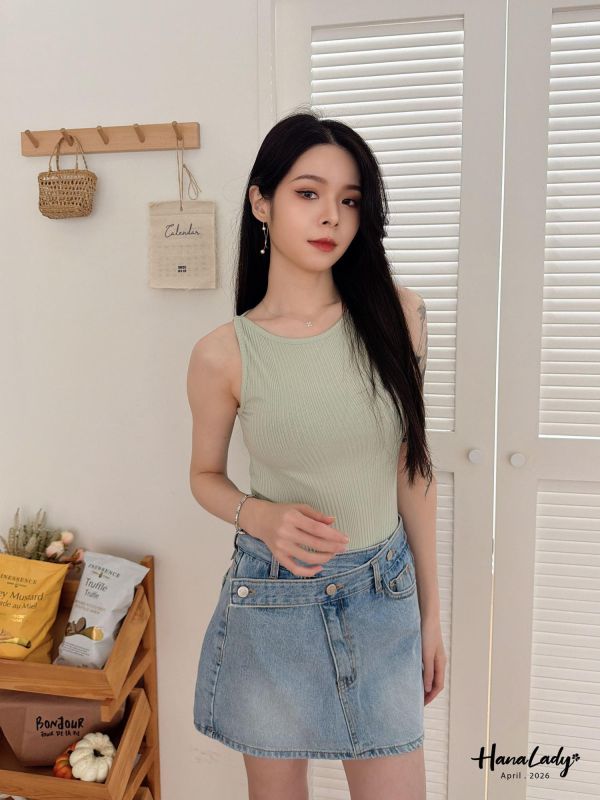 LFA93 線條壓紋百搭背心 