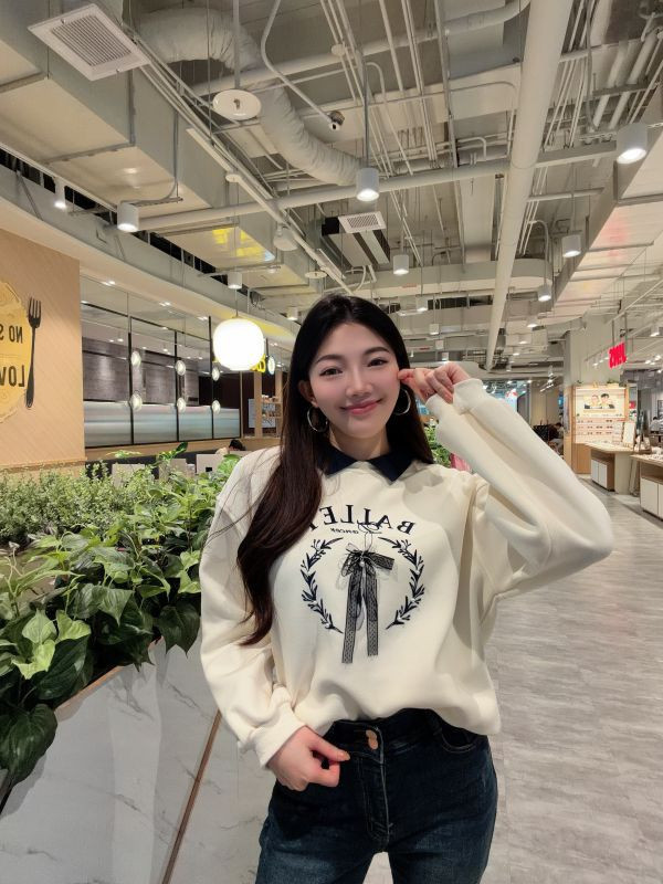 WQA20 麂皮圖紋針織領大學T 