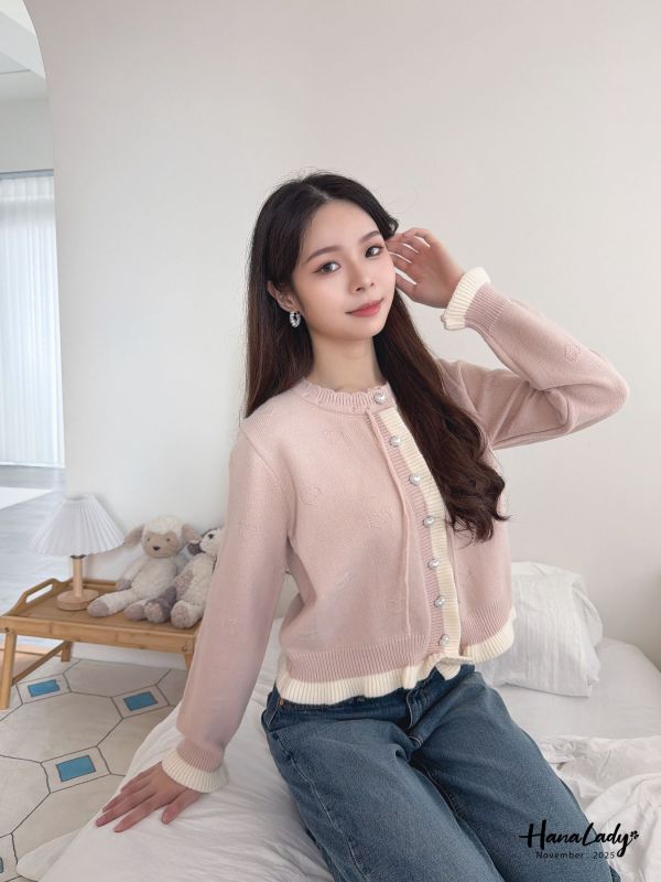 WJA17 減齡必買簍空愛心針織外 