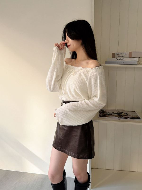 WQA68 抽繩花邊領毛毛上衣 