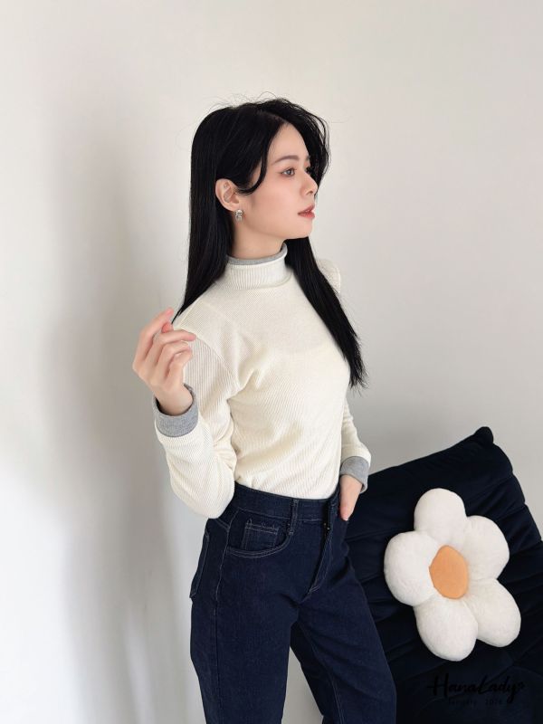 LEA72 配色立領棉絨坑條針織上衣 