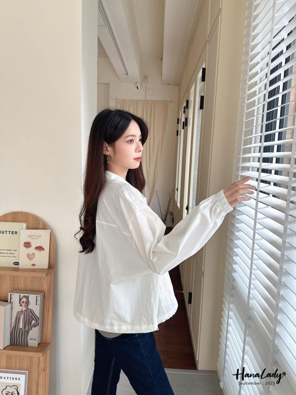 WKA26 拉鍊翻領下抽繩薄外套 