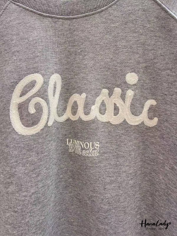 WTB31 質感刺繡字母大學T 