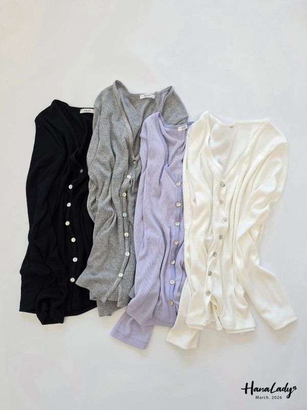 LSA35 溫柔貝殼排釦針織衫 