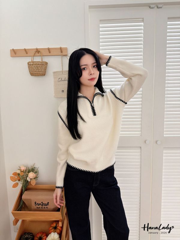 LEA70 拉鍊領設計線條針織上衣 