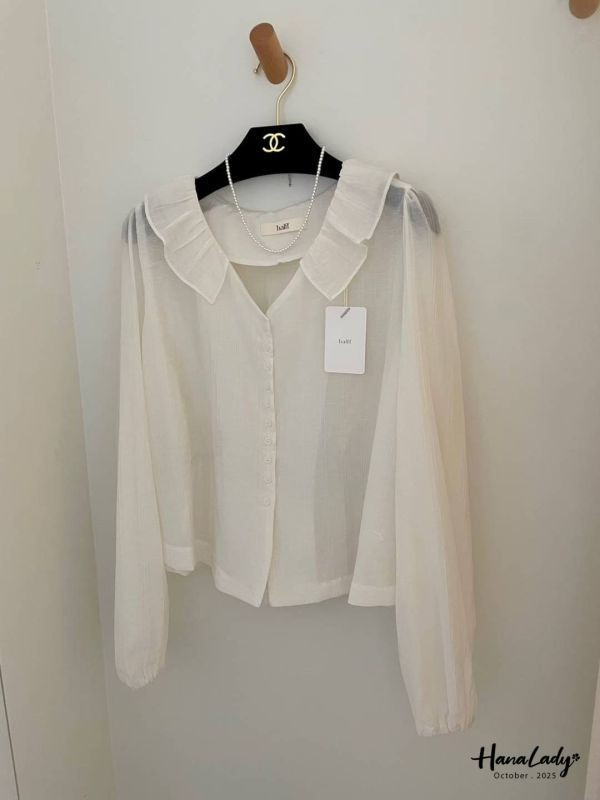 WTA77 可愛壓摺領排釦壓紋上衣 