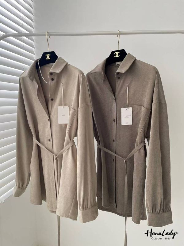 WTA78 簡約附腰帶長版蜜桃絨衫 