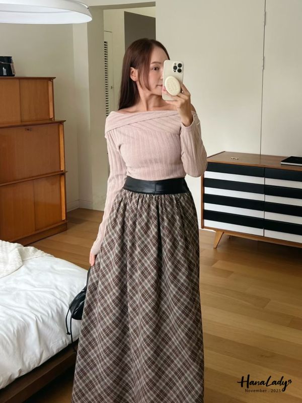 WJA36 造型皮邊格紋長裙 