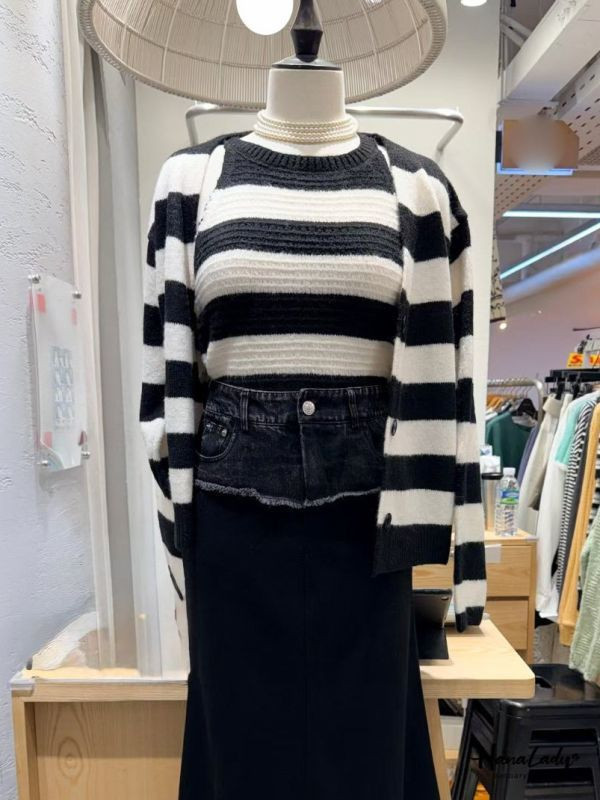 LEA13 兩件式削肩背心排釦針織上衣 