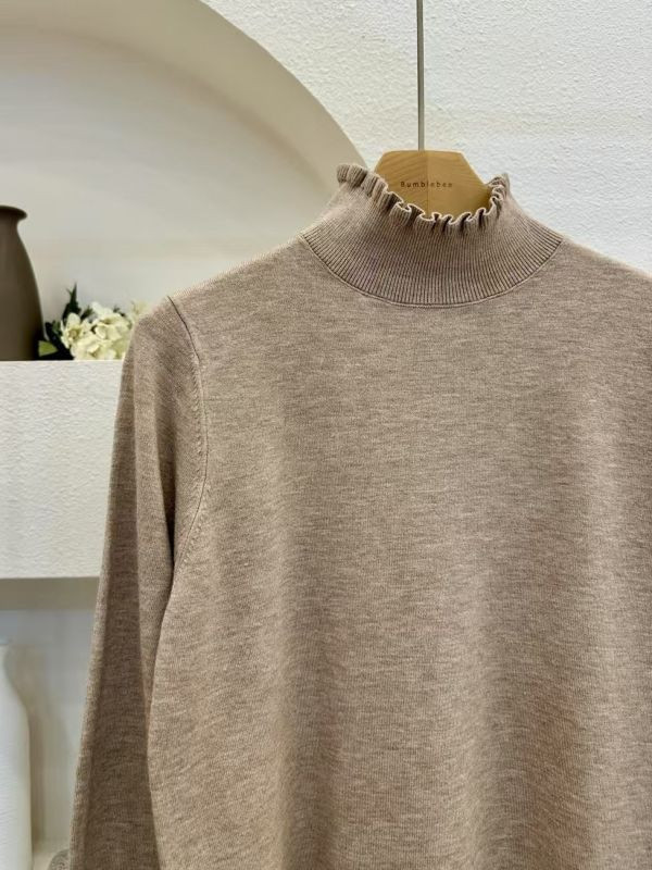 WQA61 超親膚高領QQ邊縮口上衣 