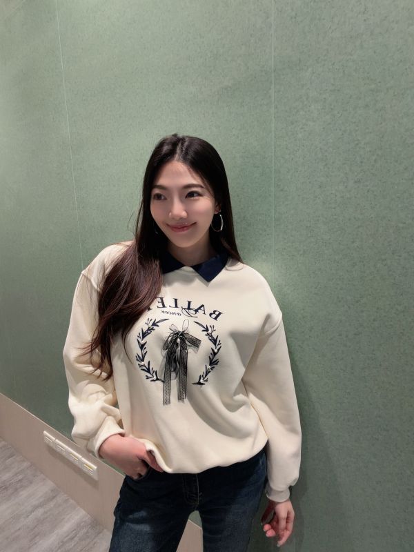 WQA20 麂皮圖紋針織領大學T 