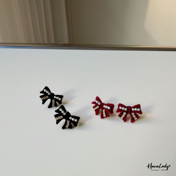 WQB44 毛呢珍珠細鑽蝴蝶結耳環 