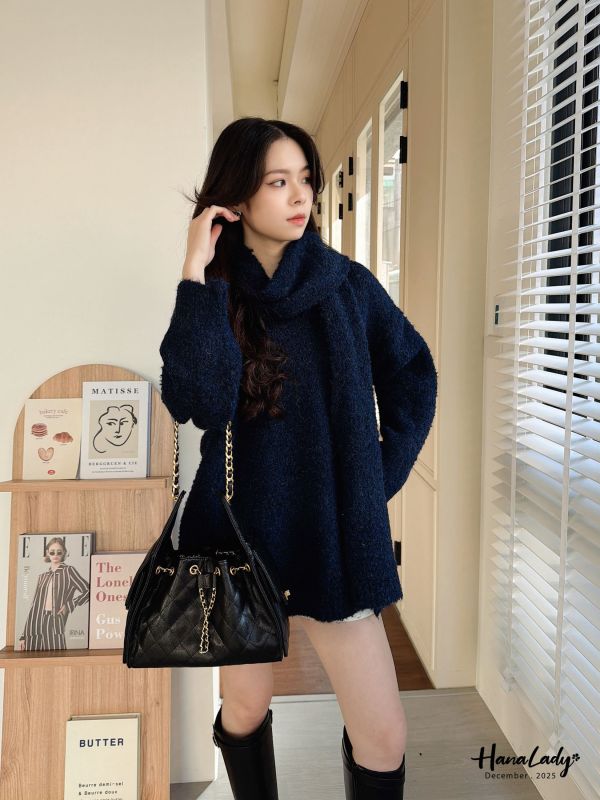 WQA82 附圍巾V領長版針織上衣 