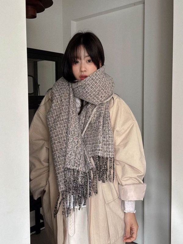 WQB38 混色勾針織暖暖圍巾 