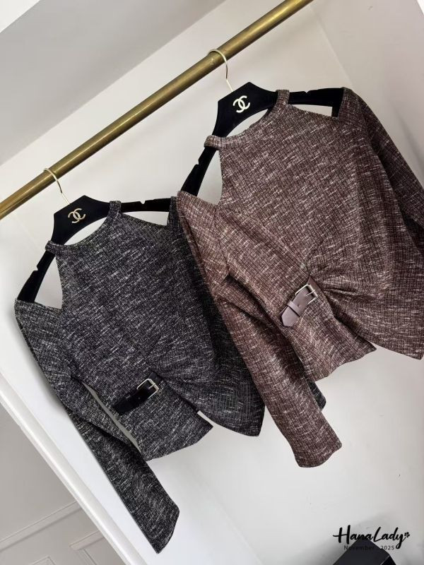 WJA51 設計感掛脖挖肩開衩上衣 