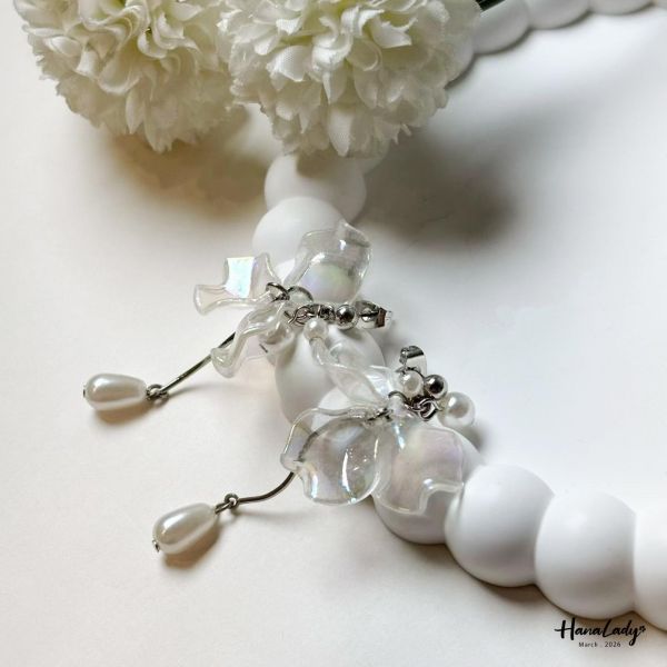 LSA72 貝殼光澤花瓣珍珠耳環 