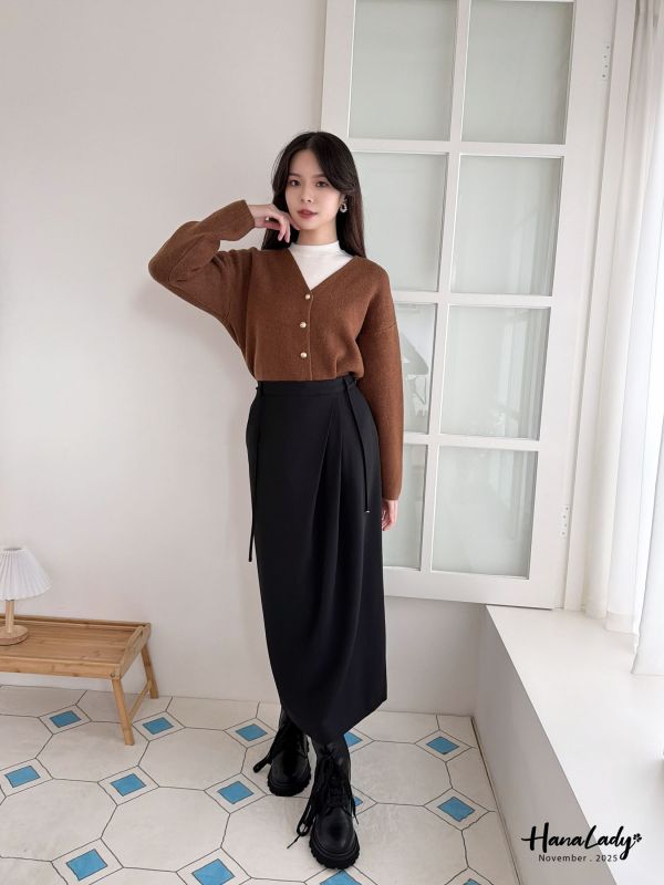 WJB10 簡約金釦純色V領外 