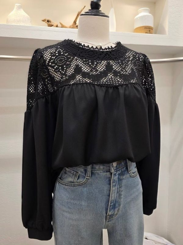 WQA91 浪漫簍空雕花雪紡上衣 