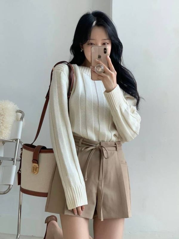 WQA59 金釦肩設計針織上衣 